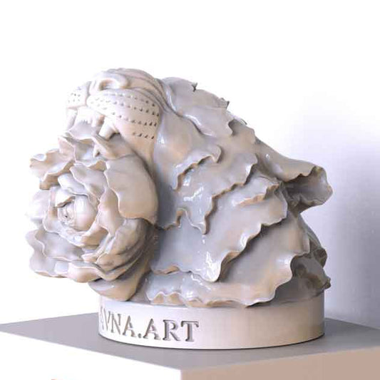 Contemporary centerpiece tiger bust "The Faun’s Tiger" with a flower by FAVNA. ART.
