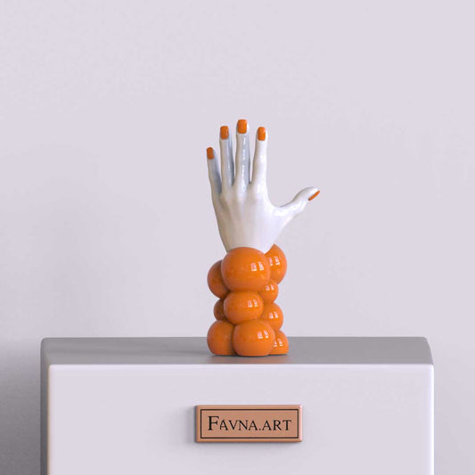 Statuetta Mano di "Pensieri" in arancione