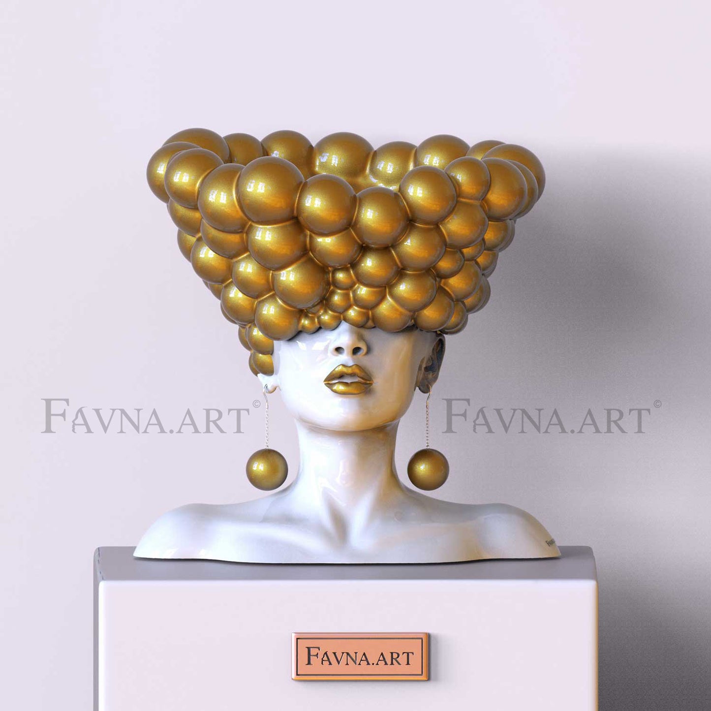 Sculpture of a woman "Thoughts" gold