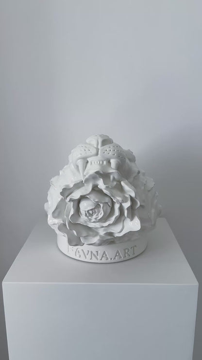 Концептуальна скульптура «Тигр Фавни» біла