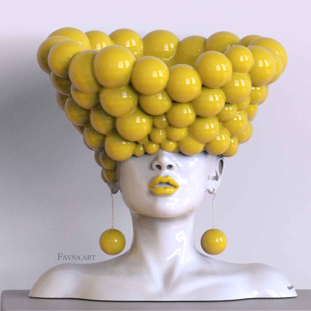 Scultura contemporanea per interni moderni, statua femminile a busto con sfere gialli